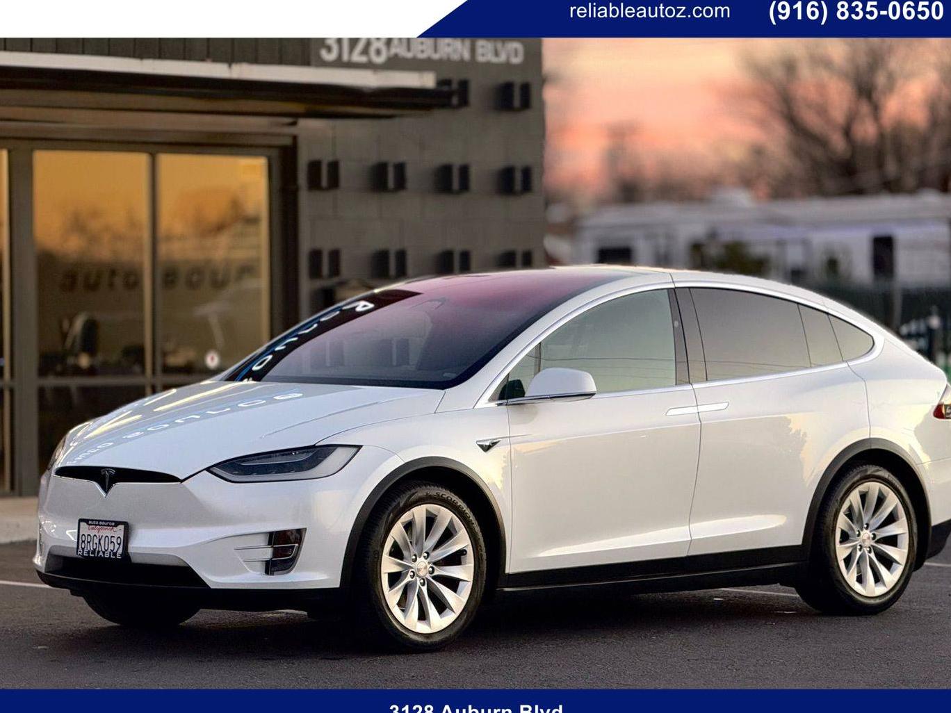 TESLA MODEL X 2017 5YJXCBE29HF041770 image